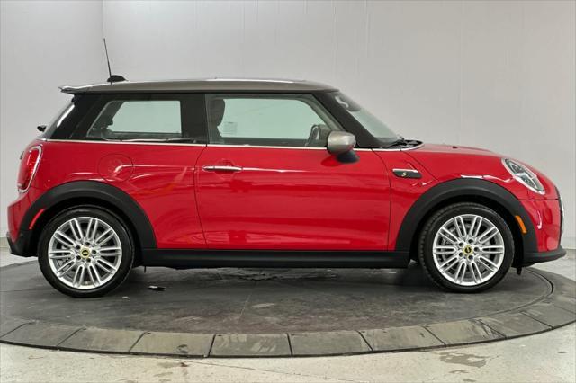 used 2024 MINI Hardtop car, priced at $29,000