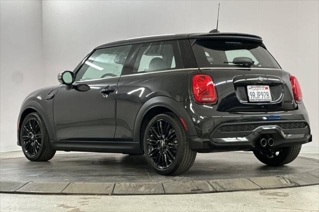 used 2023 MINI Hardtop car, priced at $25,500