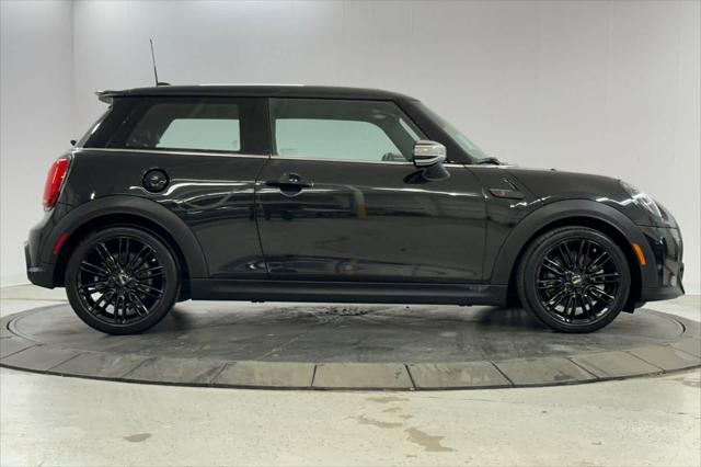 used 2023 MINI Hardtop car, priced at $25,500