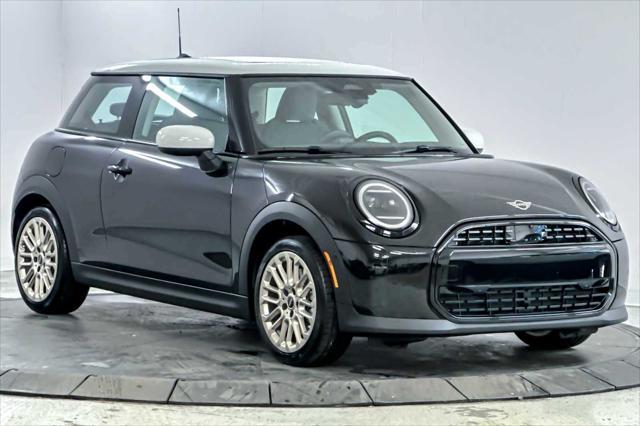 new 2025 MINI Hardtop car, priced at $32,430