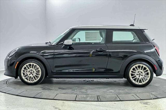 new 2025 MINI Hardtop car, priced at $32,430