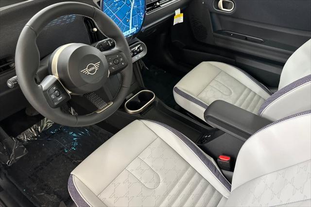 new 2025 MINI Hardtop car, priced at $32,860