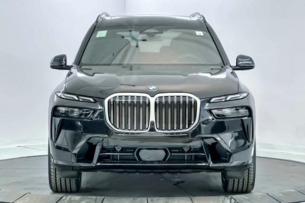 new 2025 BMW X7 car, priced at $93,060