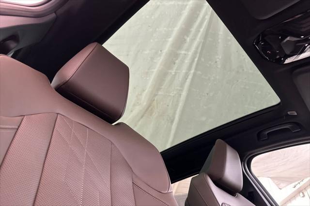 new 2025 BMW X3 car, priced at $59,500