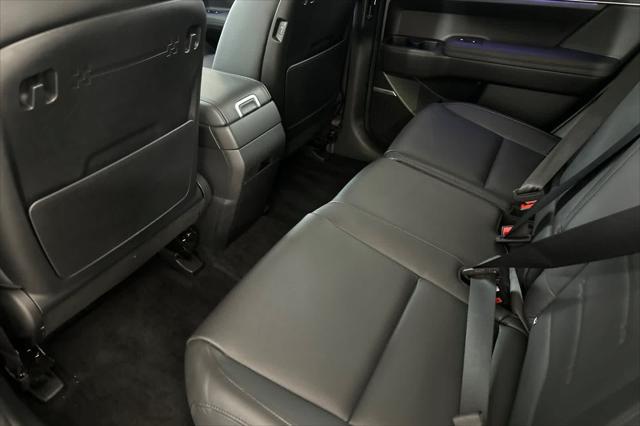 used 2024 Hyundai Santa Fe car, priced at $40,000