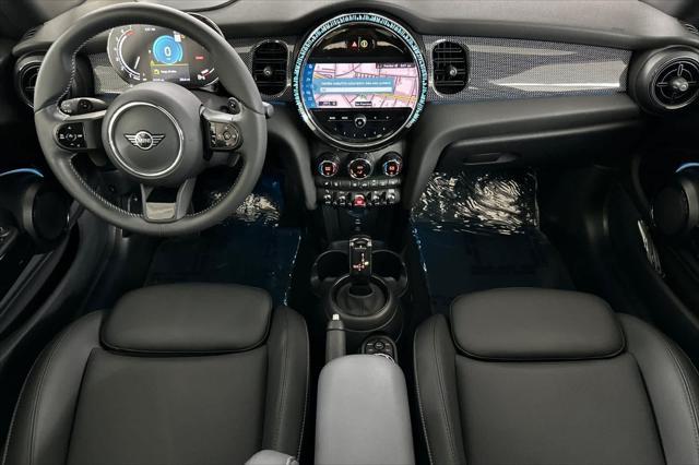 used 2023 MINI Hardtop car, priced at $28,000