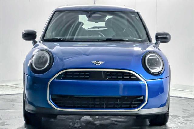 new 2025 MINI Hardtop car, priced at $34,180