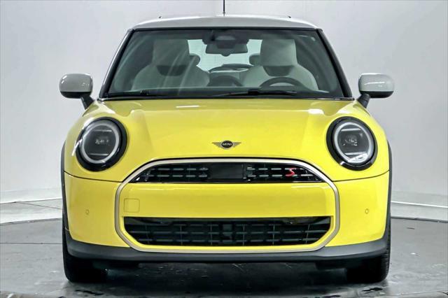 new 2025 MINI Hardtop car, priced at $37,580