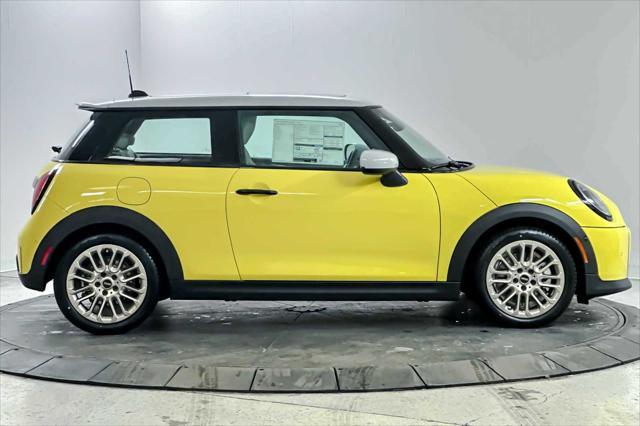 new 2025 MINI Hardtop car, priced at $37,580