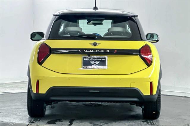 new 2025 MINI Hardtop car, priced at $37,580