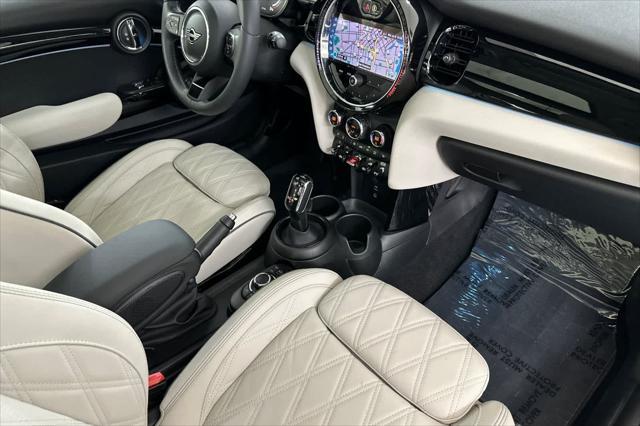 used 2023 MINI Hardtop car, priced at $28,000