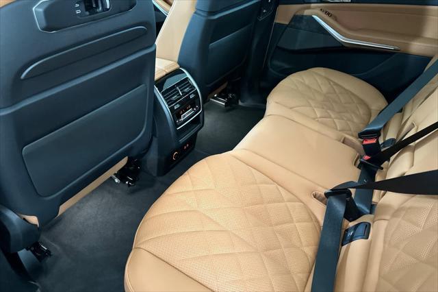 new 2026 BMW X7 car, priced at $98,275