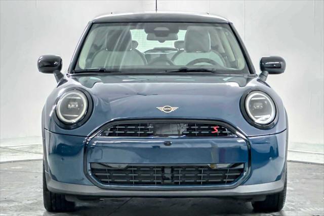 new 2025 MINI Hardtop car, priced at $37,380