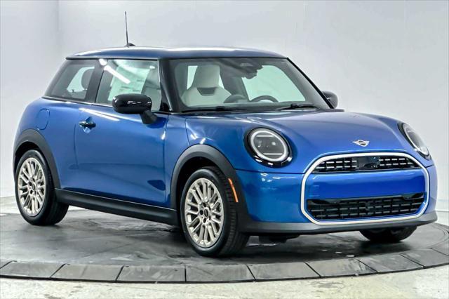 new 2025 MINI Hardtop car, priced at $33,580