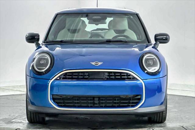 new 2025 MINI Hardtop car, priced at $33,580