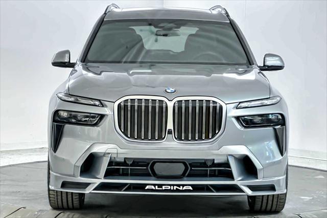 new 2025 BMW X7 car, priced at $158,195