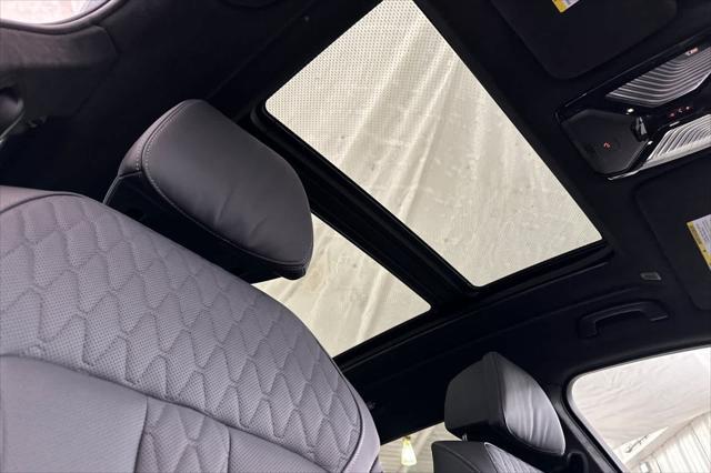 used 2025 BMW X7 car, priced at $110,000