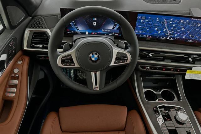 new 2025 BMW X7 car, priced at $118,275