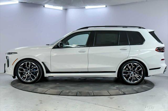 new 2025 BMW X7 car, priced at $118,275