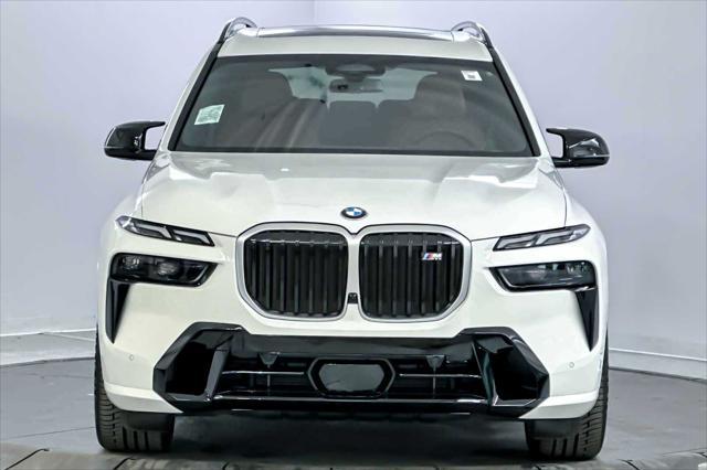 new 2025 BMW X7 car, priced at $118,275