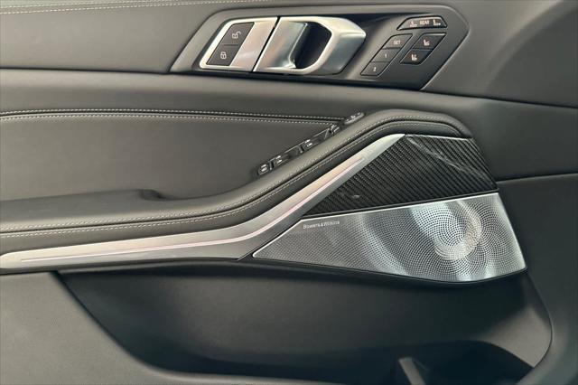 new 2026 BMW X7 car, priced at $126,825