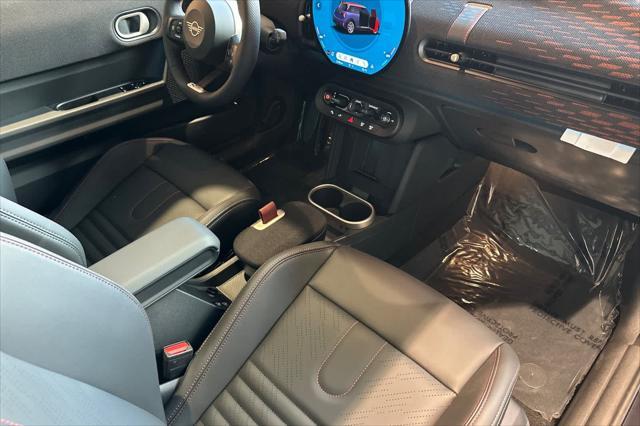 new 2025 MINI Hardtop car, priced at $43,775