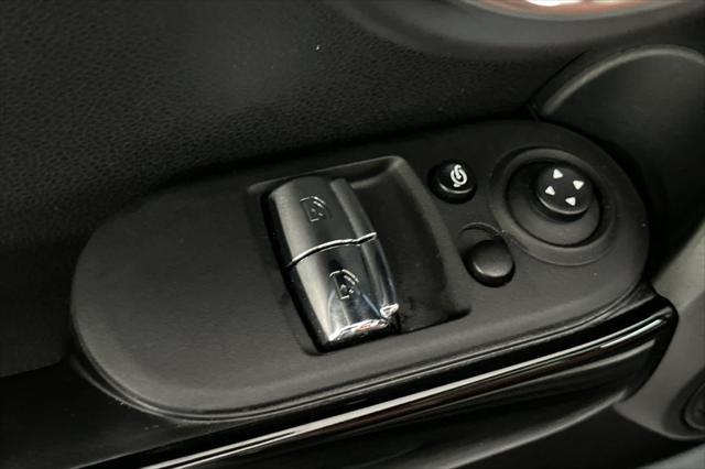 used 2022 MINI Hardtop car, priced at $24,500