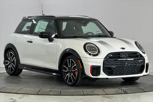 new 2025 MINI Hardtop car, priced at $44,625