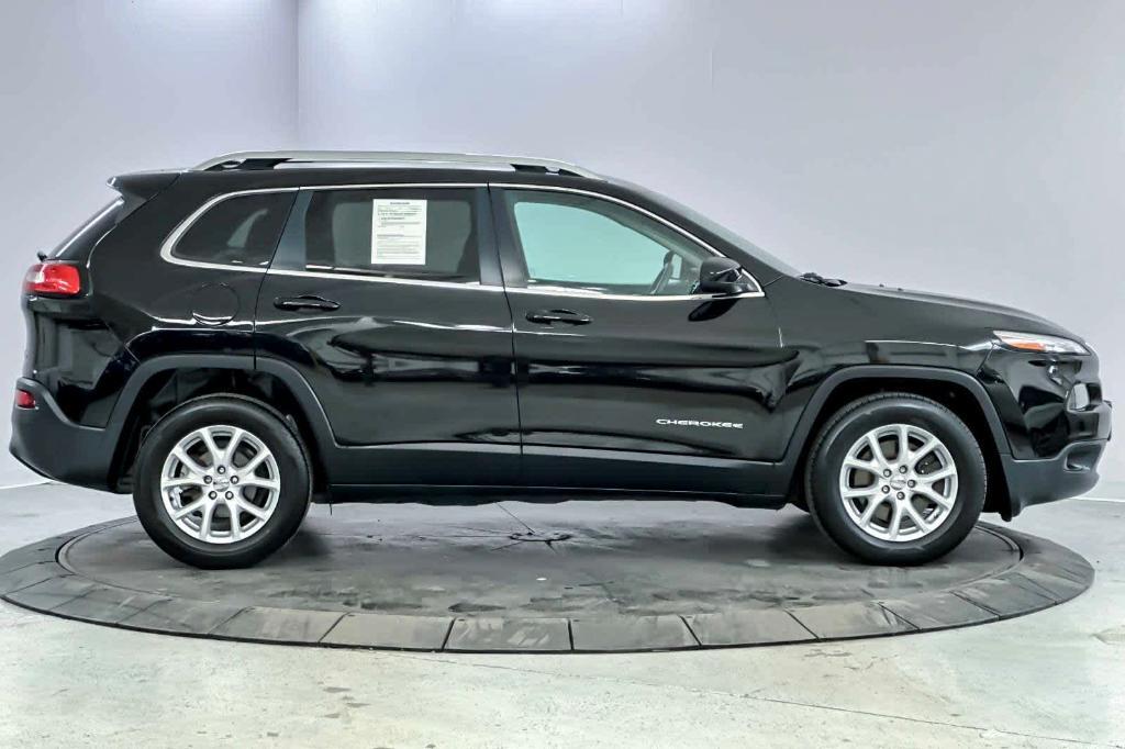used 2018 Jeep Cherokee car, priced at $13,998