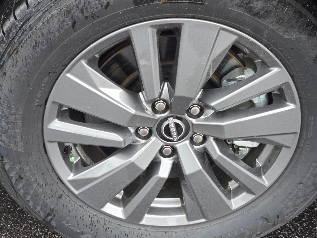 new 2025 Nissan Pathfinder car, priced at $40,467