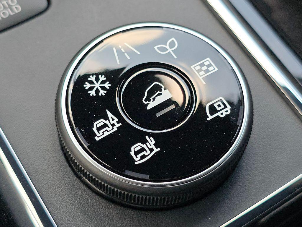 new 2025 Nissan Pathfinder car, priced at $43,888
