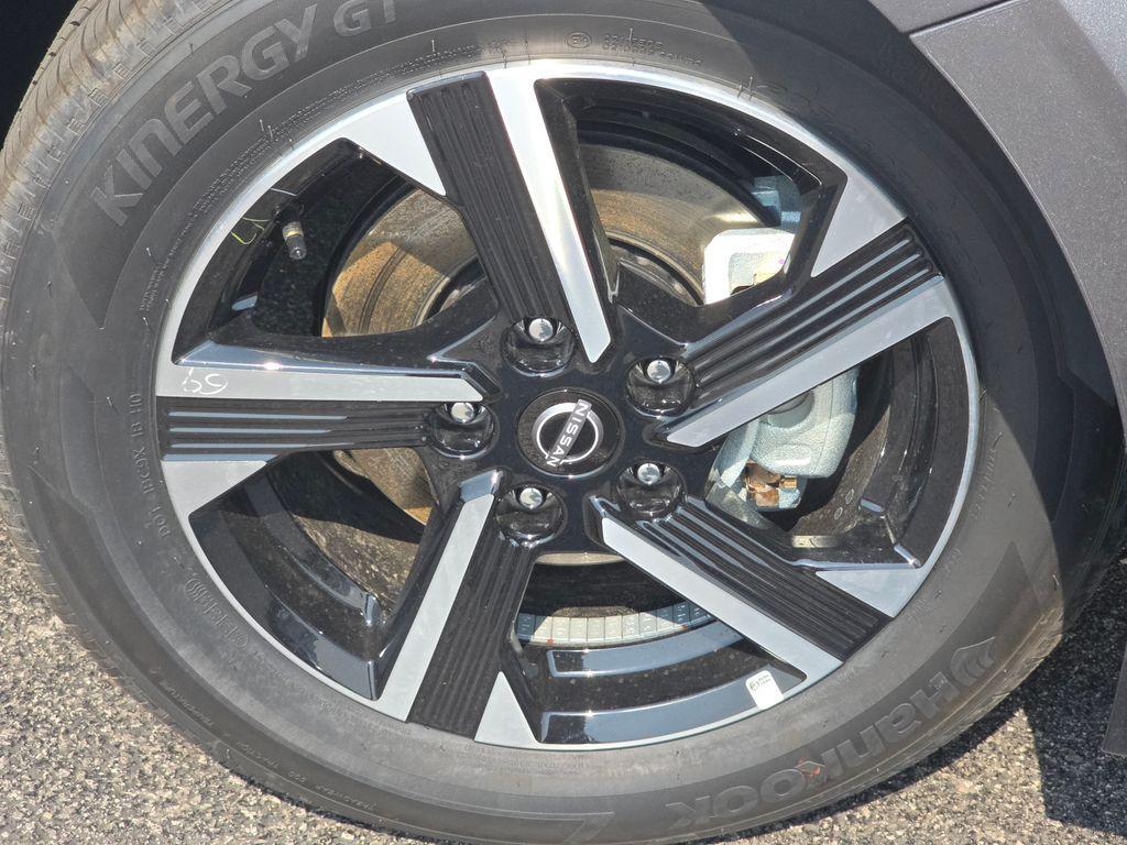 new 2025 Nissan Sentra car, priced at $25,005