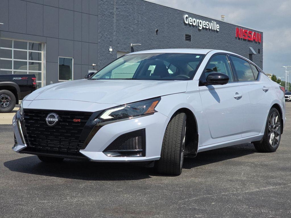 used 2023 Nissan Altima car, priced at $25,999
