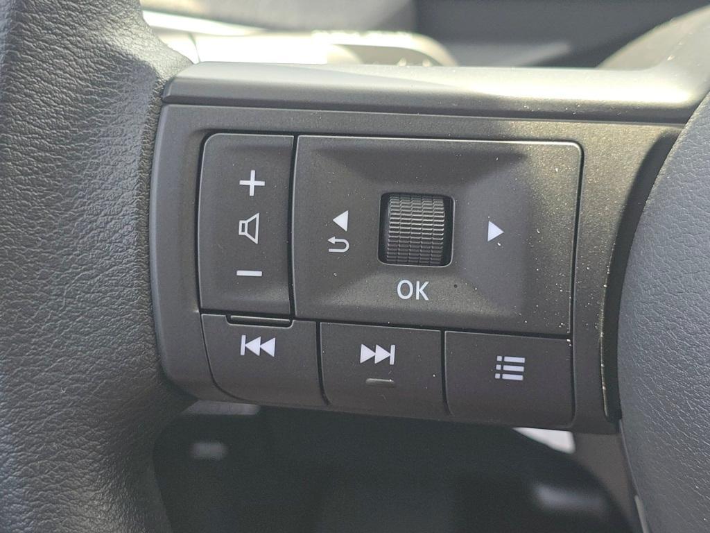 new 2025 Nissan Kicks car, priced at $24,842