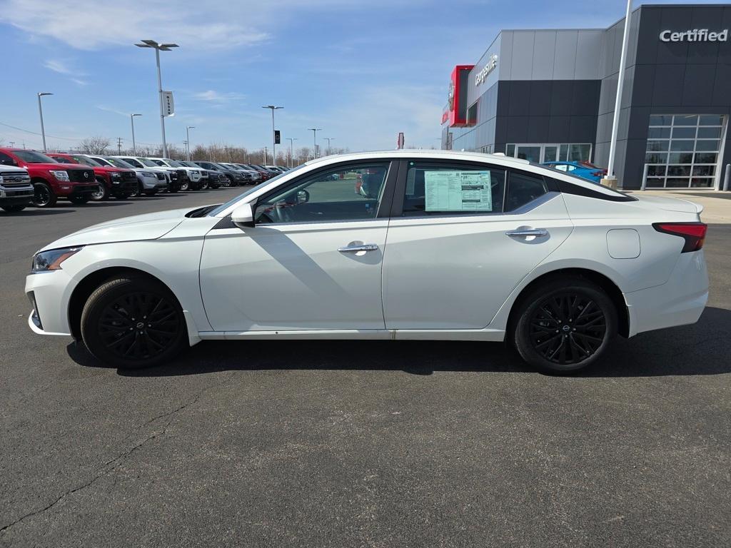 new 2025 Nissan Altima car, priced at $30,254