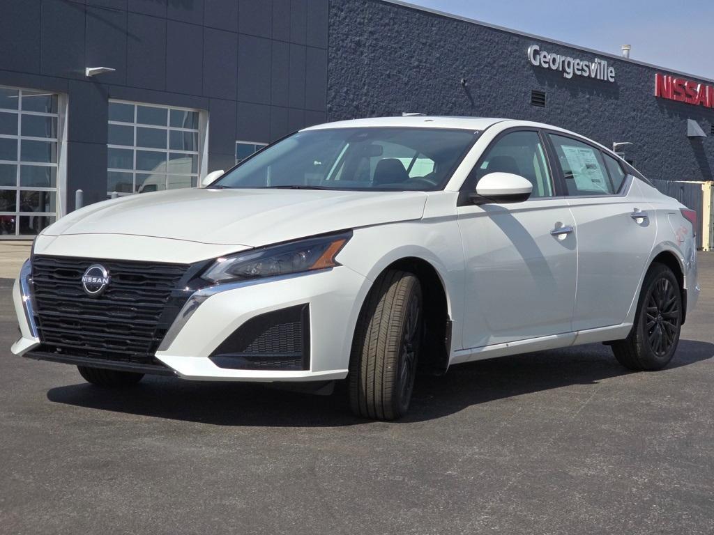 new 2025 Nissan Altima car, priced at $30,254