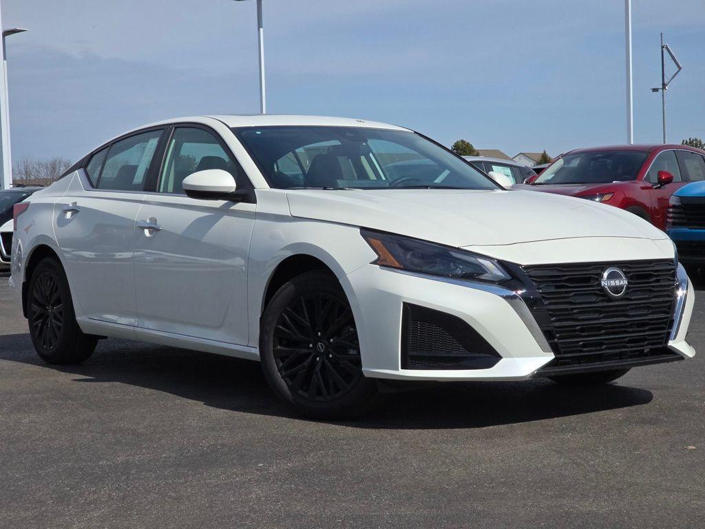 new 2025 Nissan Altima car, priced at $32,390