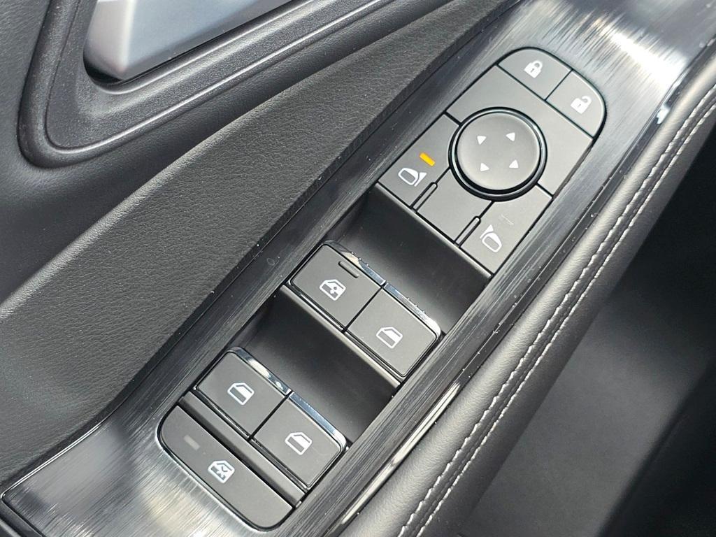 new 2025 Nissan Rogue car, priced at $30,685