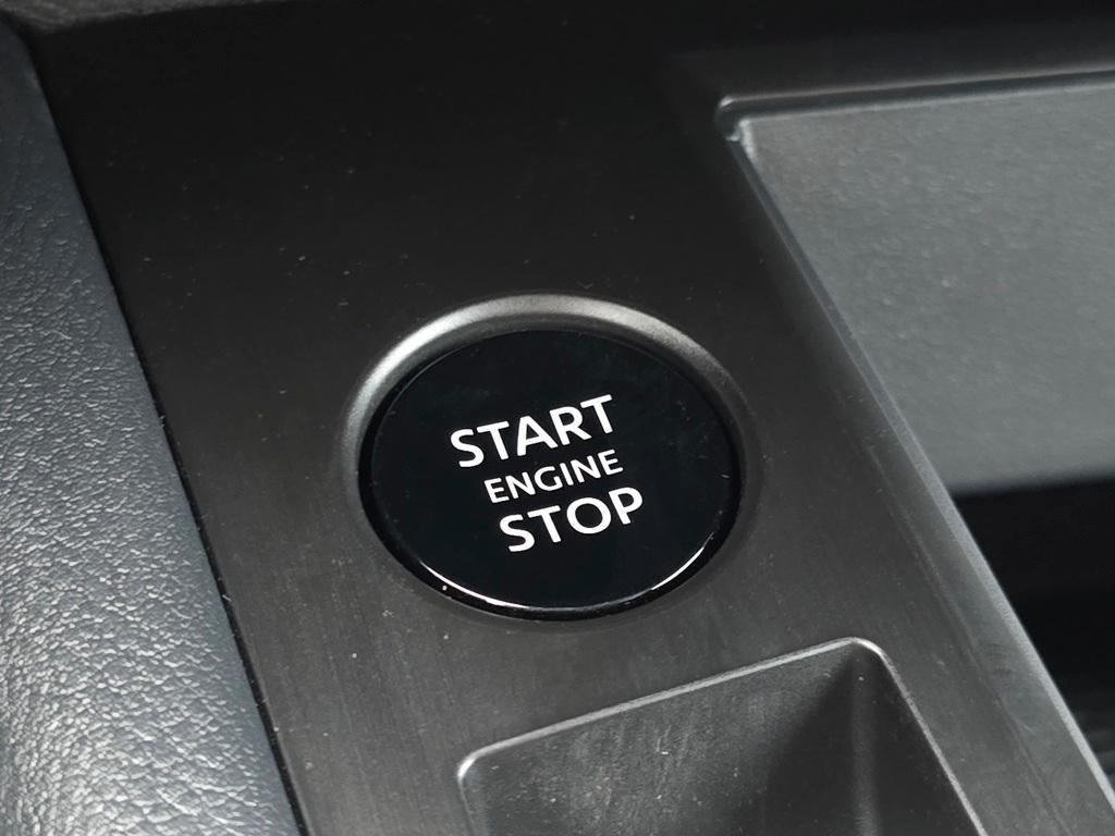 new 2025 Nissan Kicks car, priced at $24,343