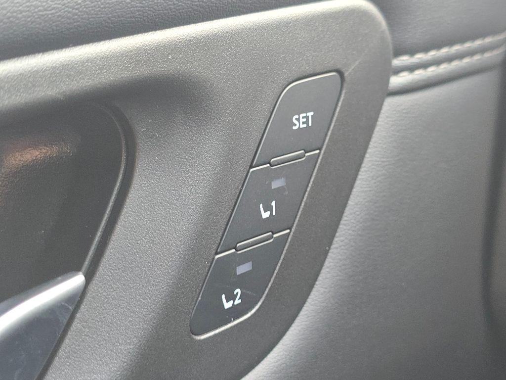 new 2025 Nissan Pathfinder car, priced at $51,199