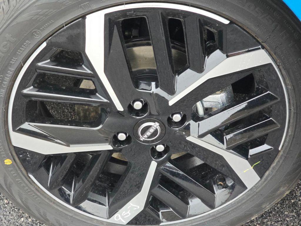 new 2025 Nissan Versa car, priced at $22,822