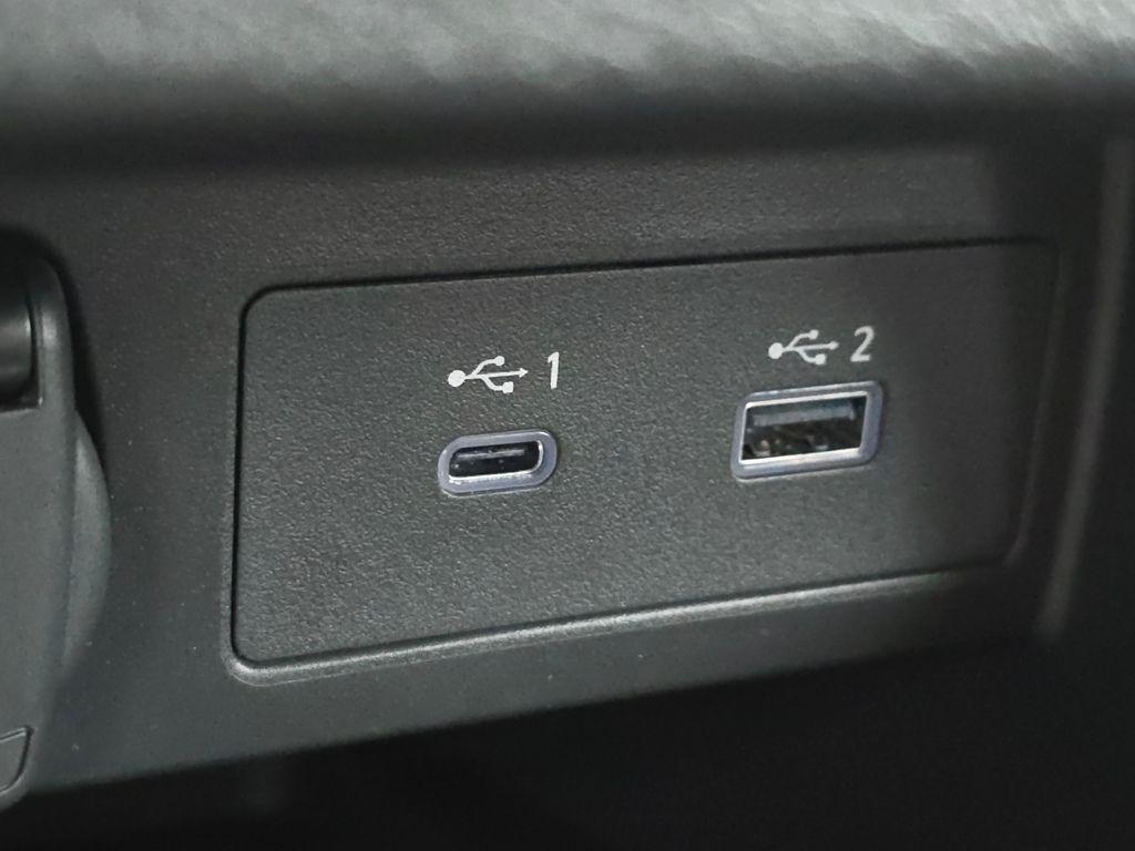 new 2025 Nissan Versa car, priced at $22,822
