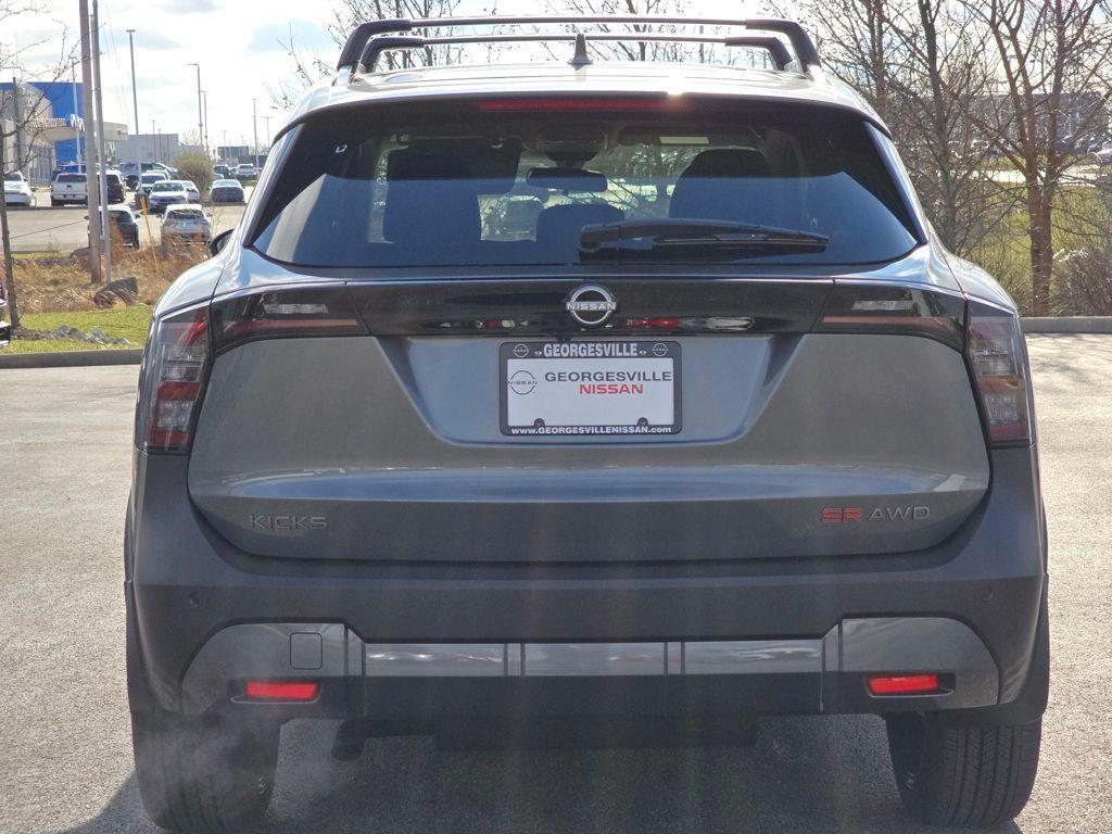 new 2025 Nissan Kicks car, priced at $29,960
