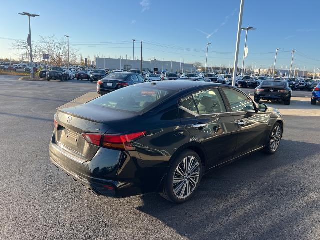 used 2023 Nissan Altima car, priced at $25,899