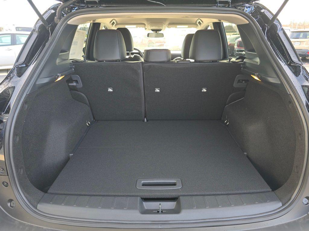 new 2025 Nissan Kicks car, priced at $28,075