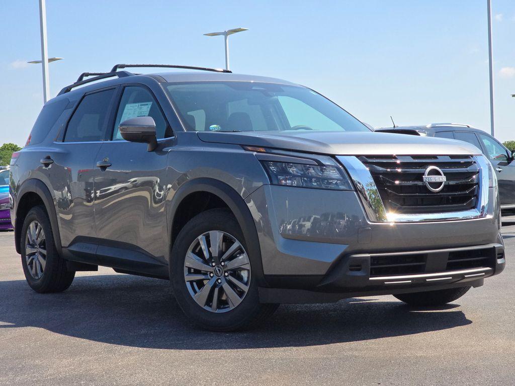 new 2025 Nissan Pathfinder car, priced at $41,122