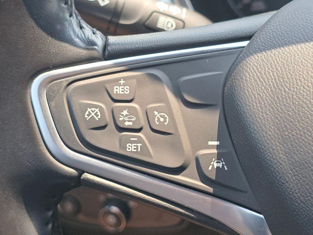 used 2022 Chevrolet Equinox car, priced at $22,999