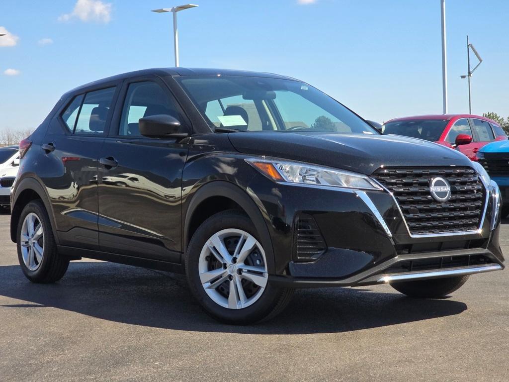 new 2025 Nissan Kicks car, priced at $22,947
