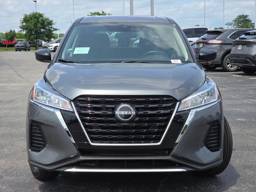 new 2025 Nissan Kicks Play car, priced at $23,007
