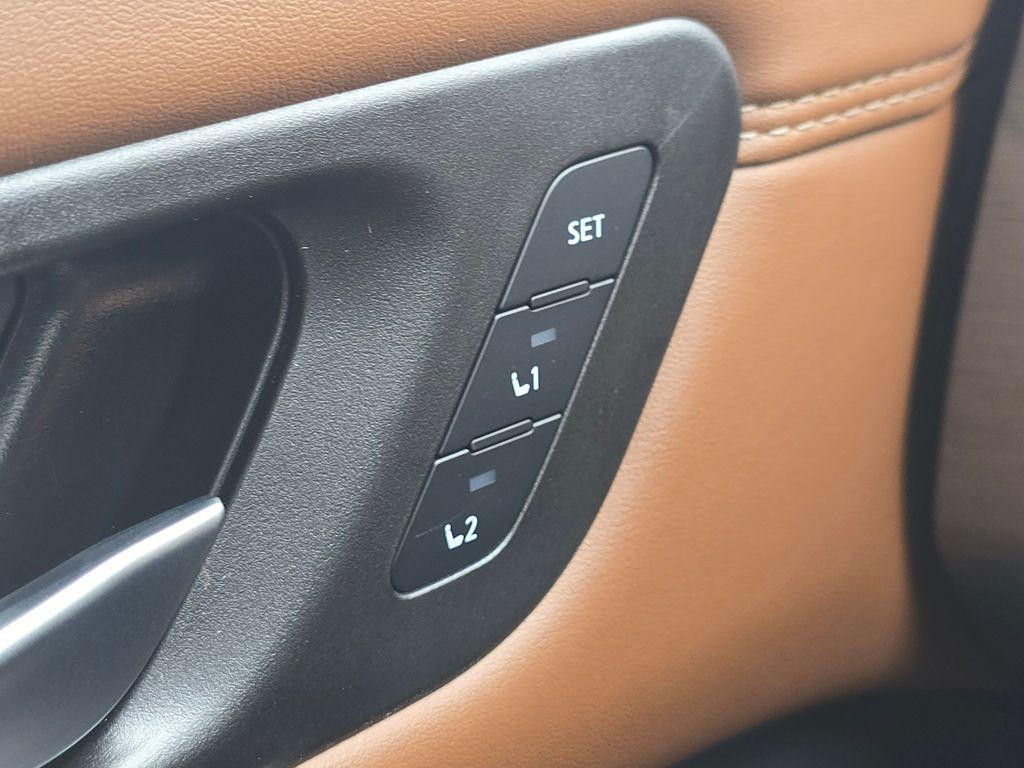 new 2025 Nissan Pathfinder car, priced at $52,152